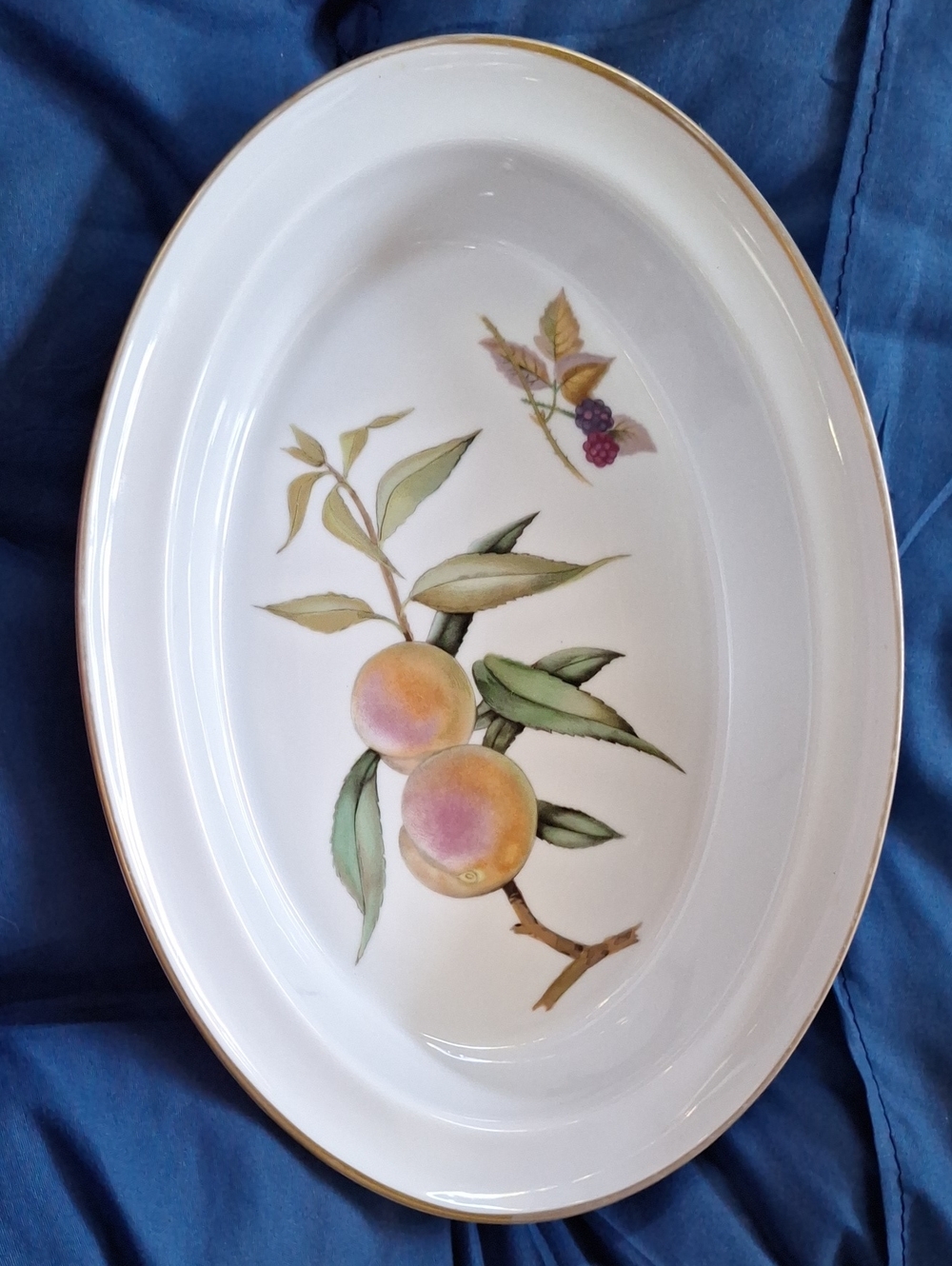 Vintage Royal Worcester Evesham Gold Oval Fruit Pattern Platter 1961 - Picture 2 of 9